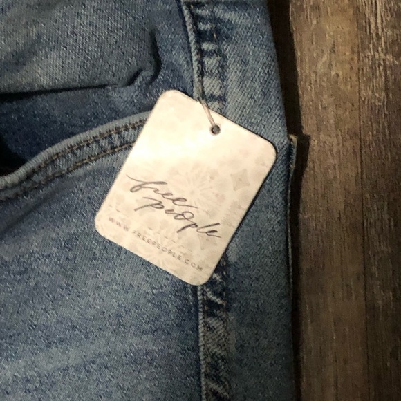 We The Free Jeans Women's 27 Raw High Rise Skinny Stretch Denim NWT - Picture 3 of 8